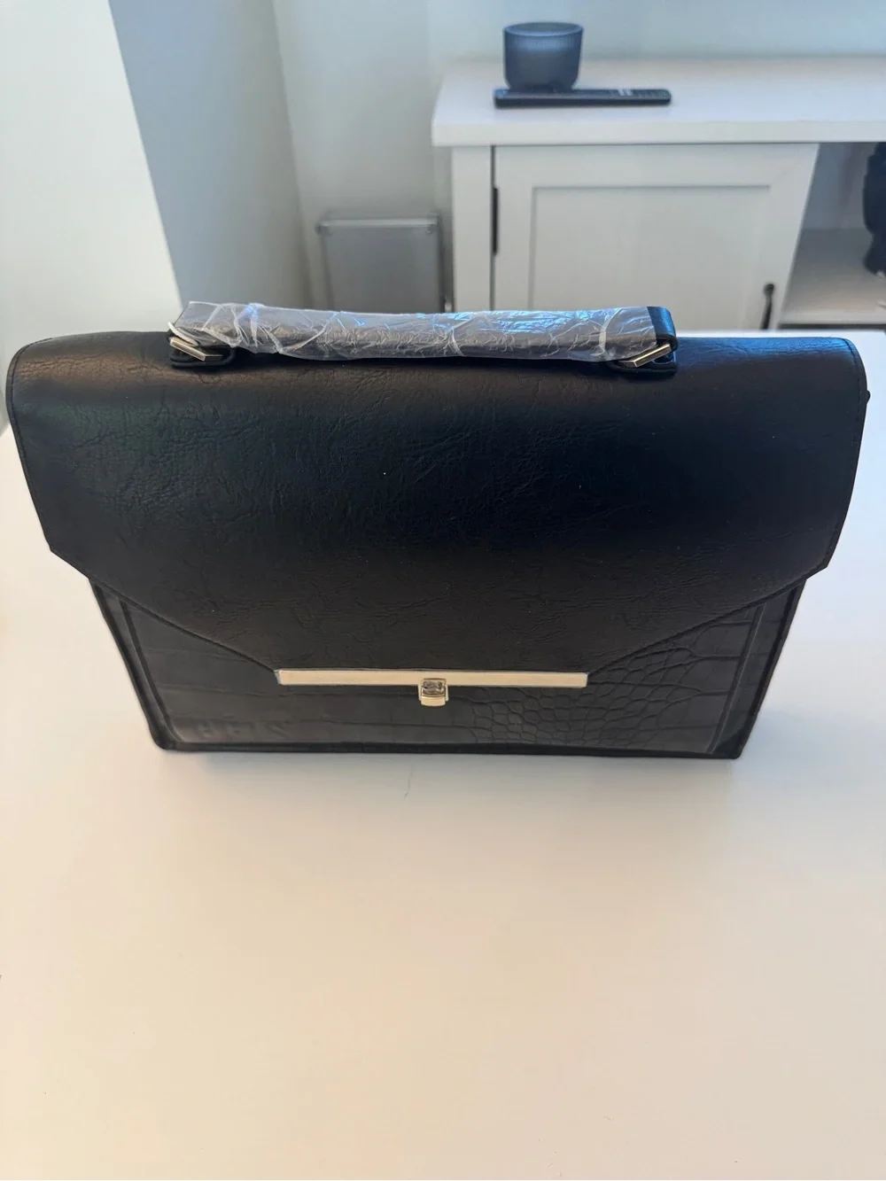 Brand New BEIS Black Croc-Accent Messenger Laptop Bag